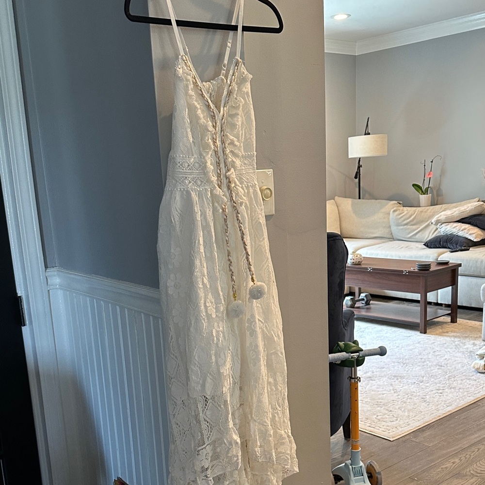 Elegant White Lace Dress